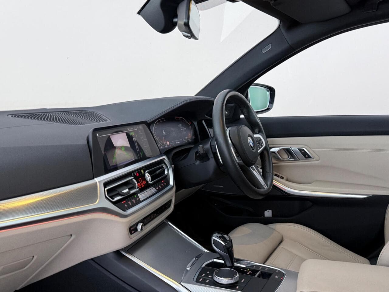 BMW 3 Series thumbnail Interior Front