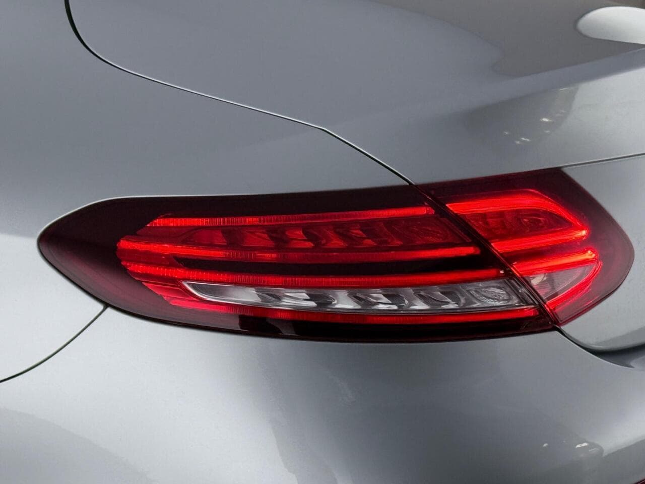 Mercedes-Benz C Class thumbnail Lights Rear