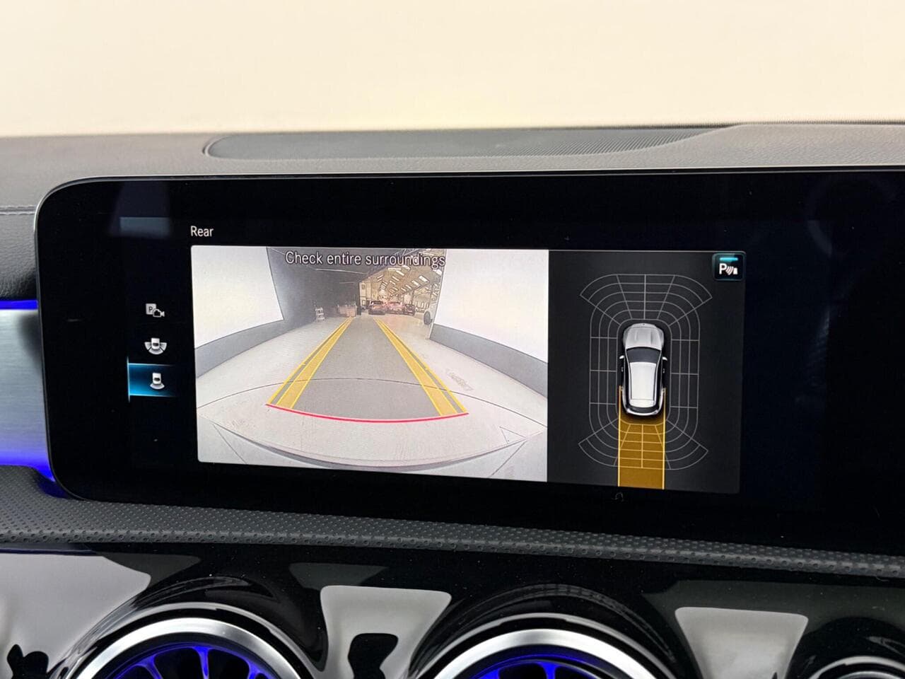 Mercedes-Benz CLA thumbnail Infotainment System