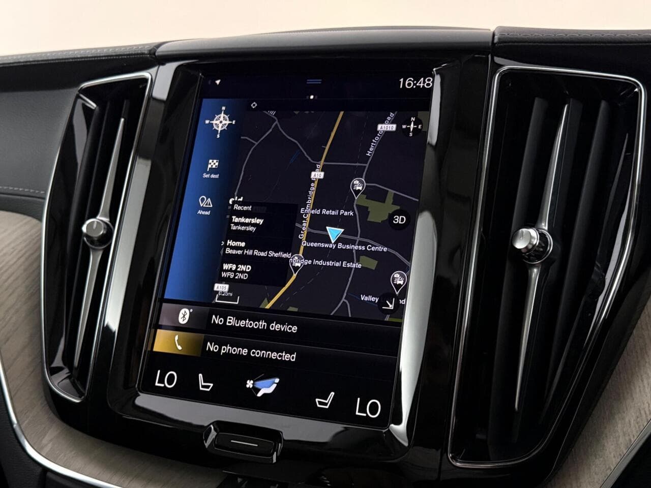 Volvo XC60 thumbnail Infotainment System