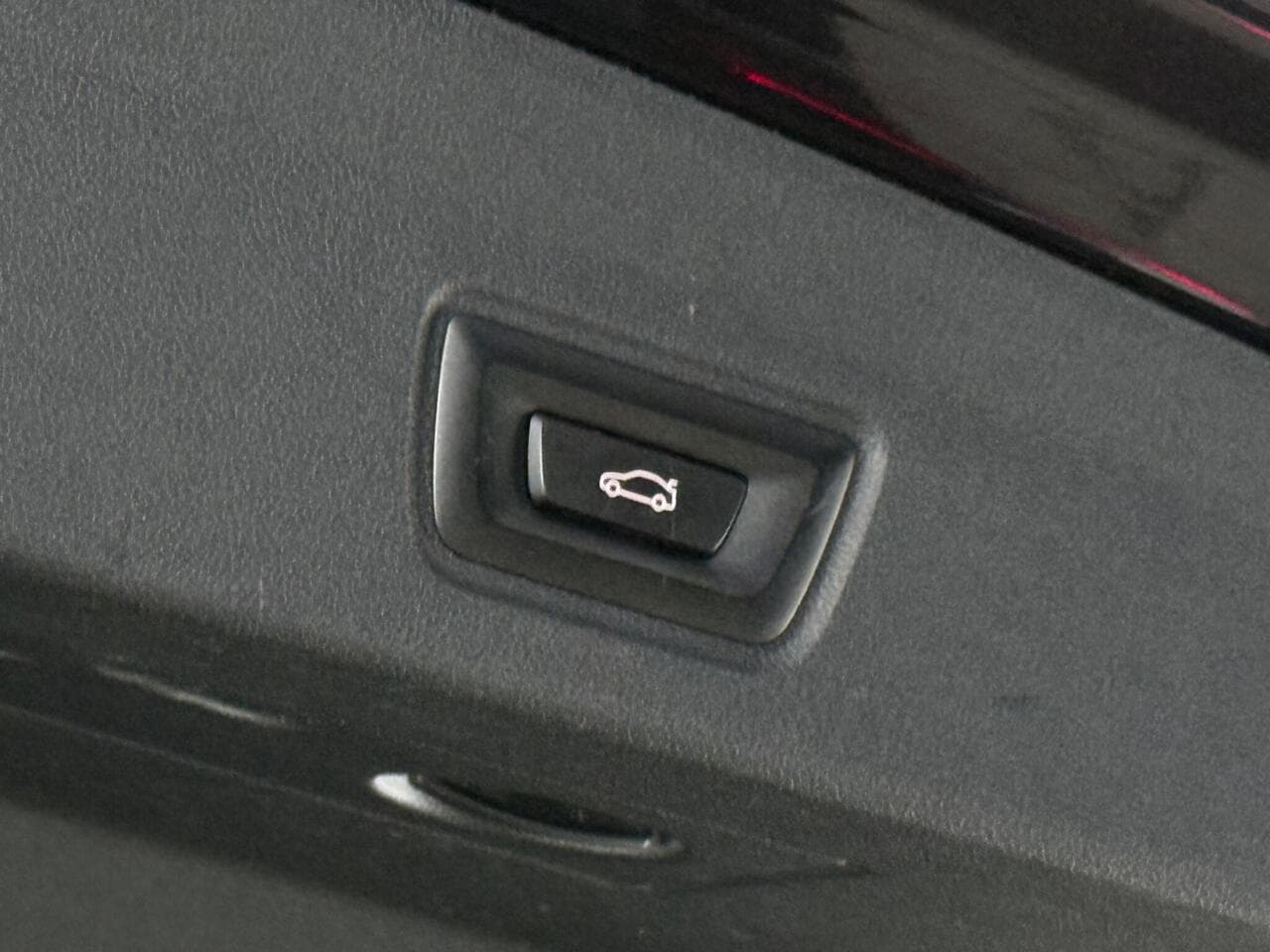 BMW i4 thumbnail Misc Controls