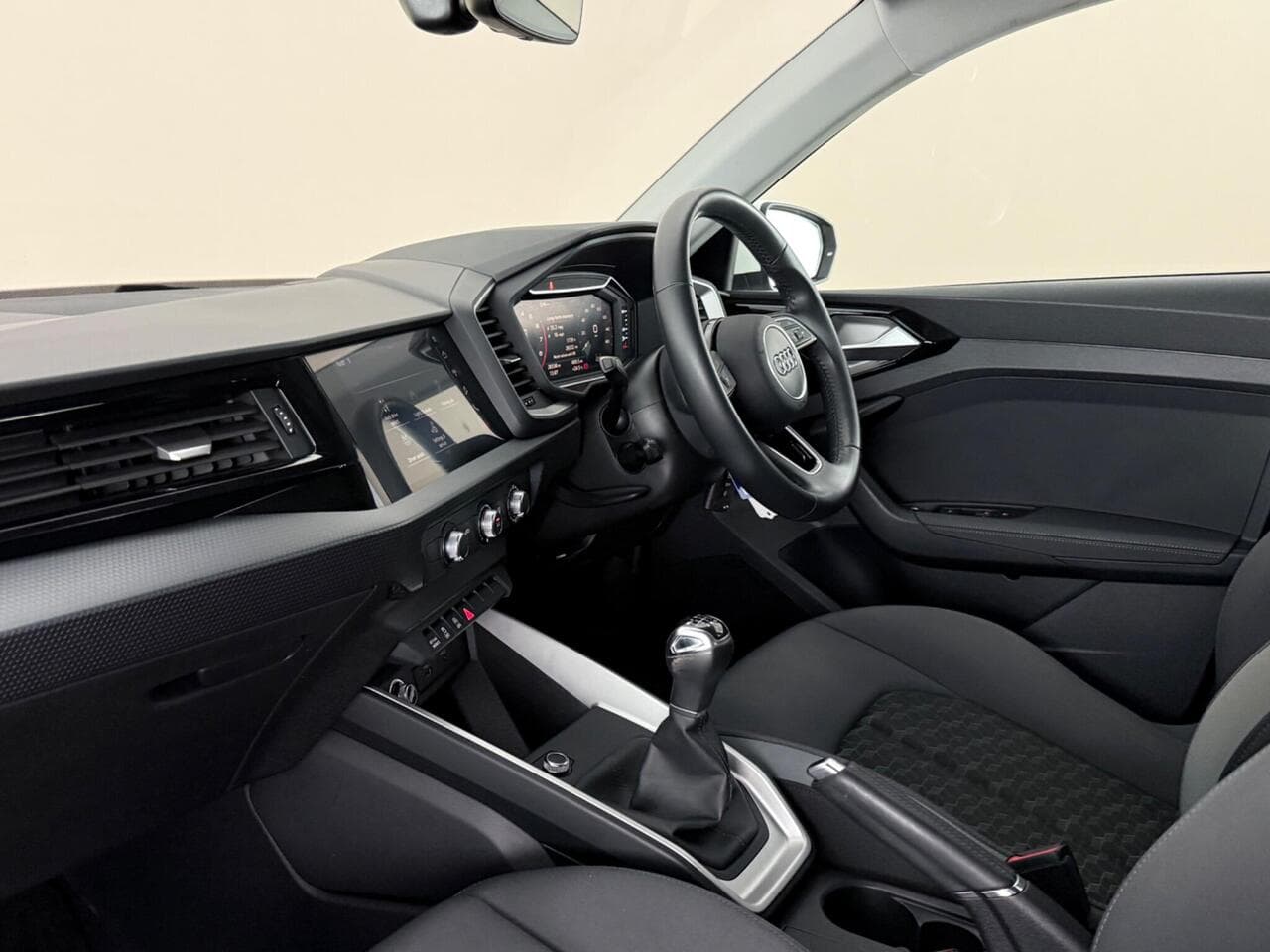Audi A1 thumbnail Interior Front