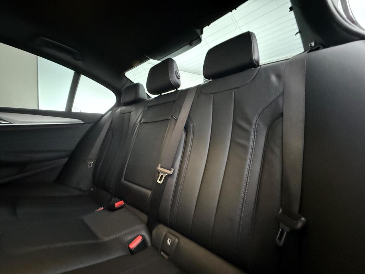 BMW 5 Series thumbnail Seats Rear