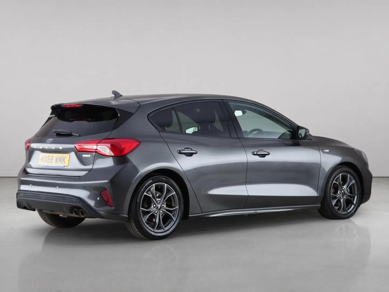 Ford Focus thumbnail Rear Right
