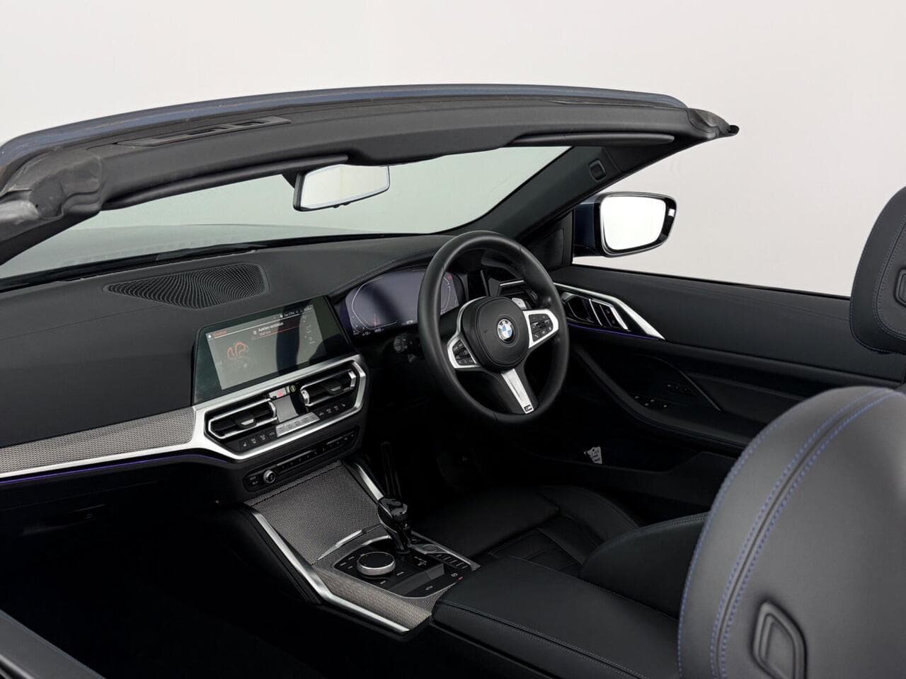 BMW 4 Series thumbnail Interior Front