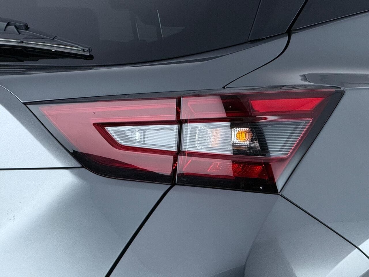 Nissan Juke thumbnail Lights Rear