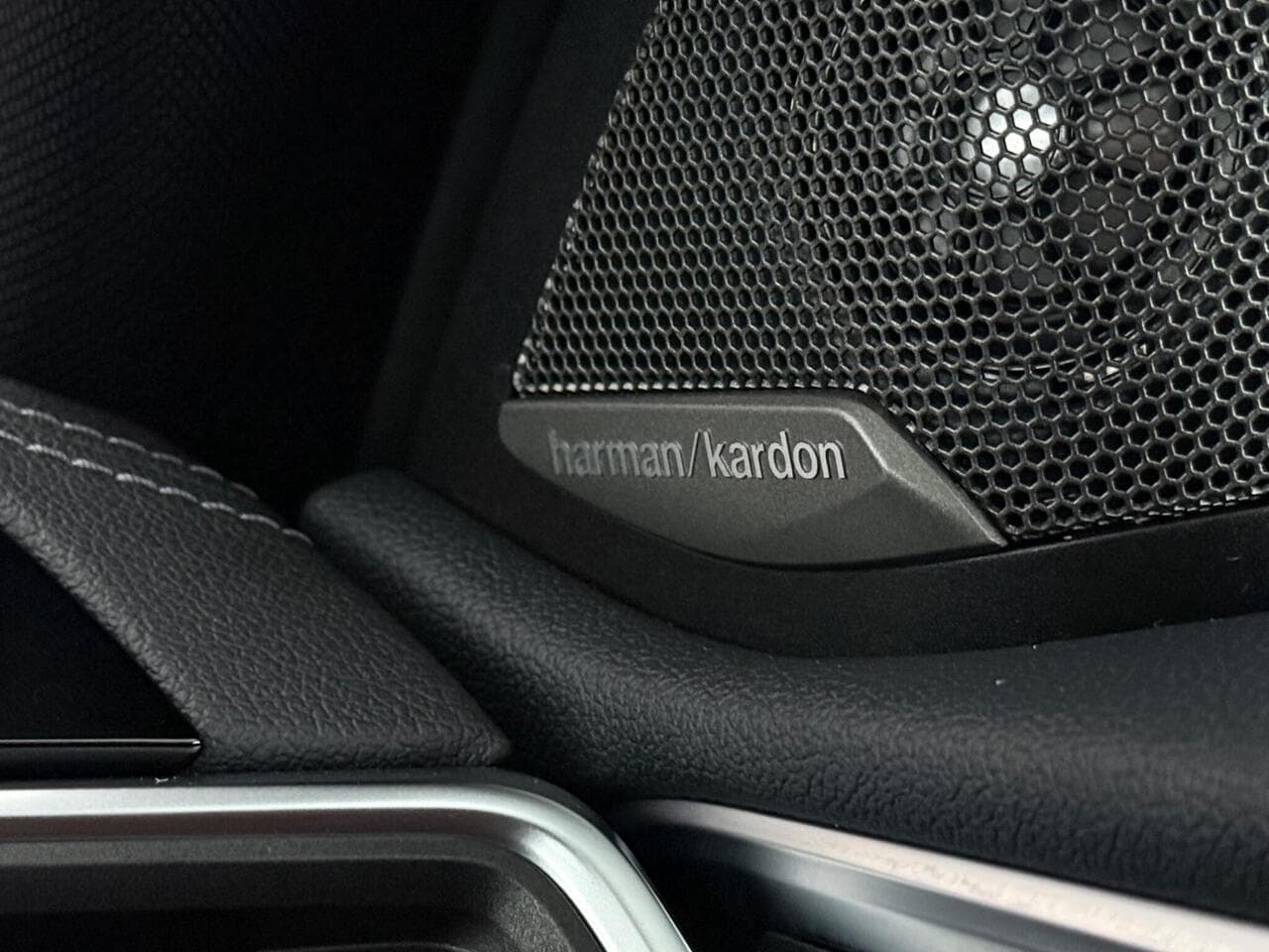 BMW 4 Series thumbnail Misc Controls