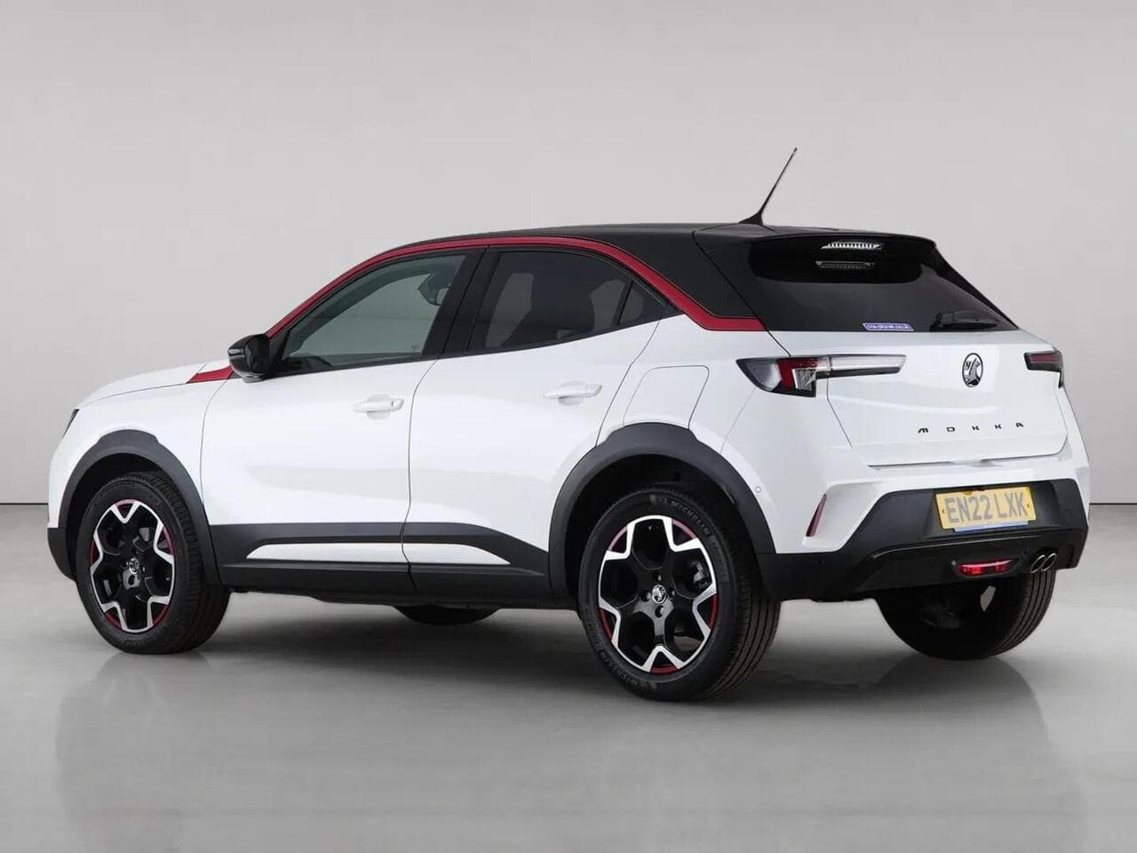 Vauxhall Mokka thumbnail Rear Left