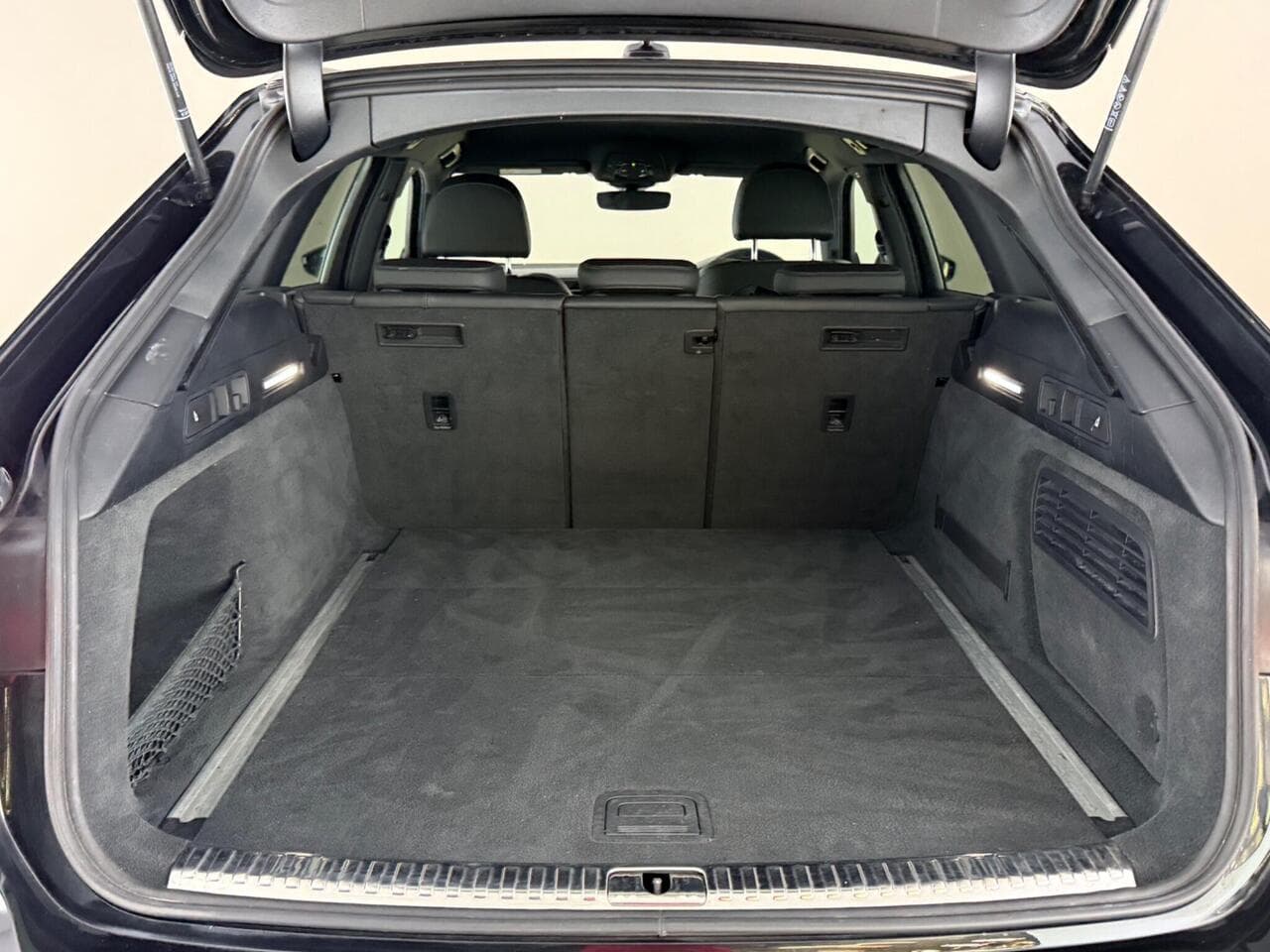 Audi A6 Avant thumbnail Boot