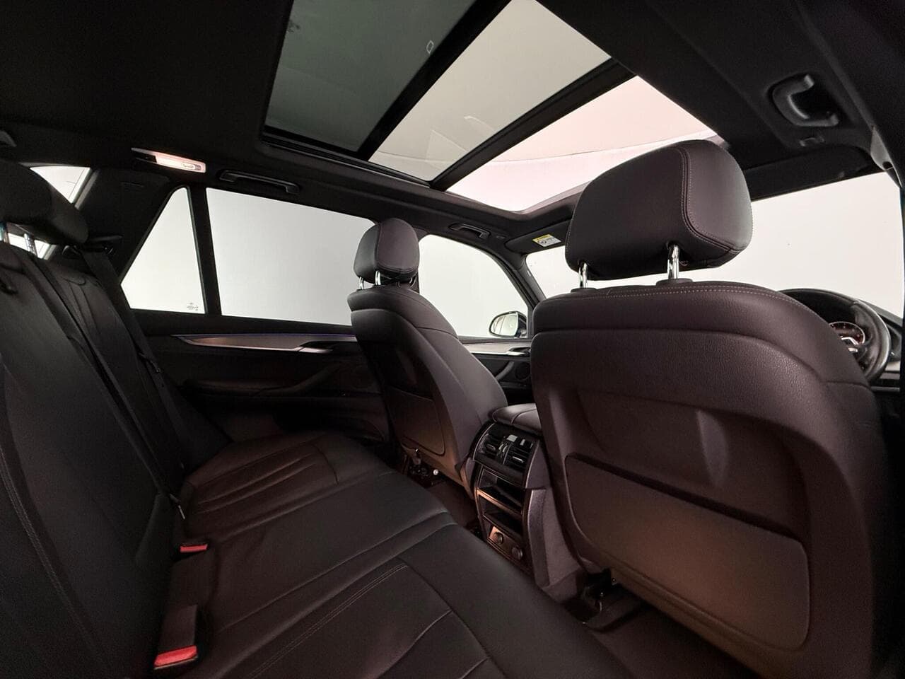 BMW X5 thumbnail Seats Rear