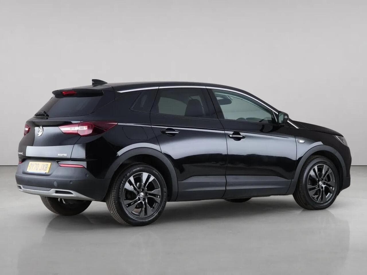 Vauxhall Grandland X thumbnail Side Right
