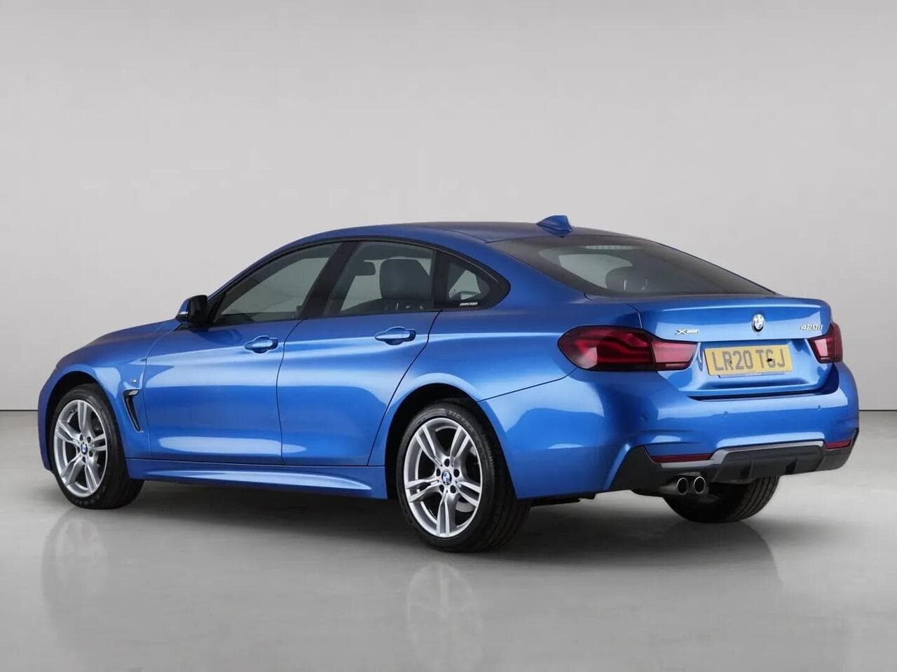 BMW 4 Series Gran Coupe thumbnail Rear Left