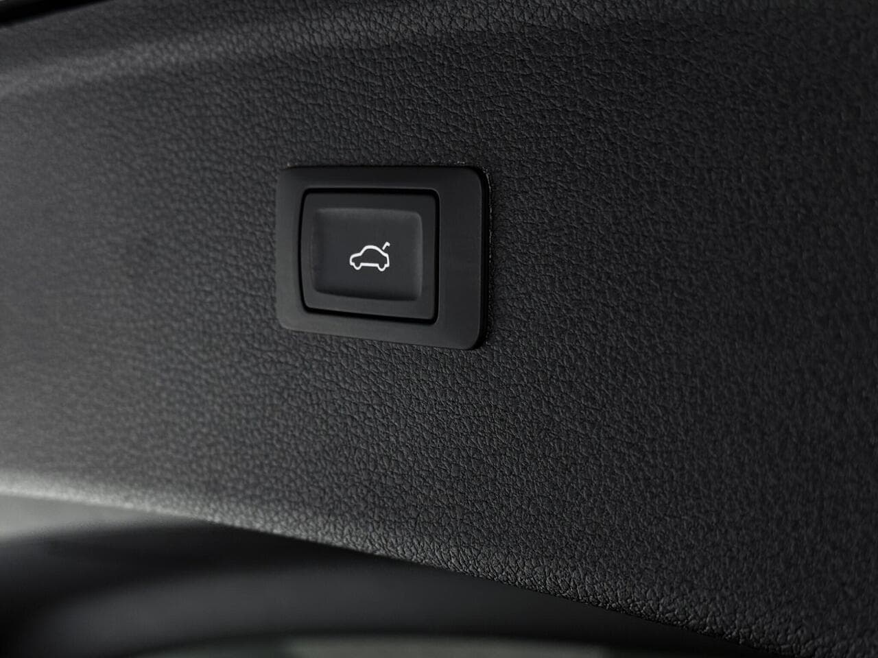 Audi Q5 thumbnail Misc Controls