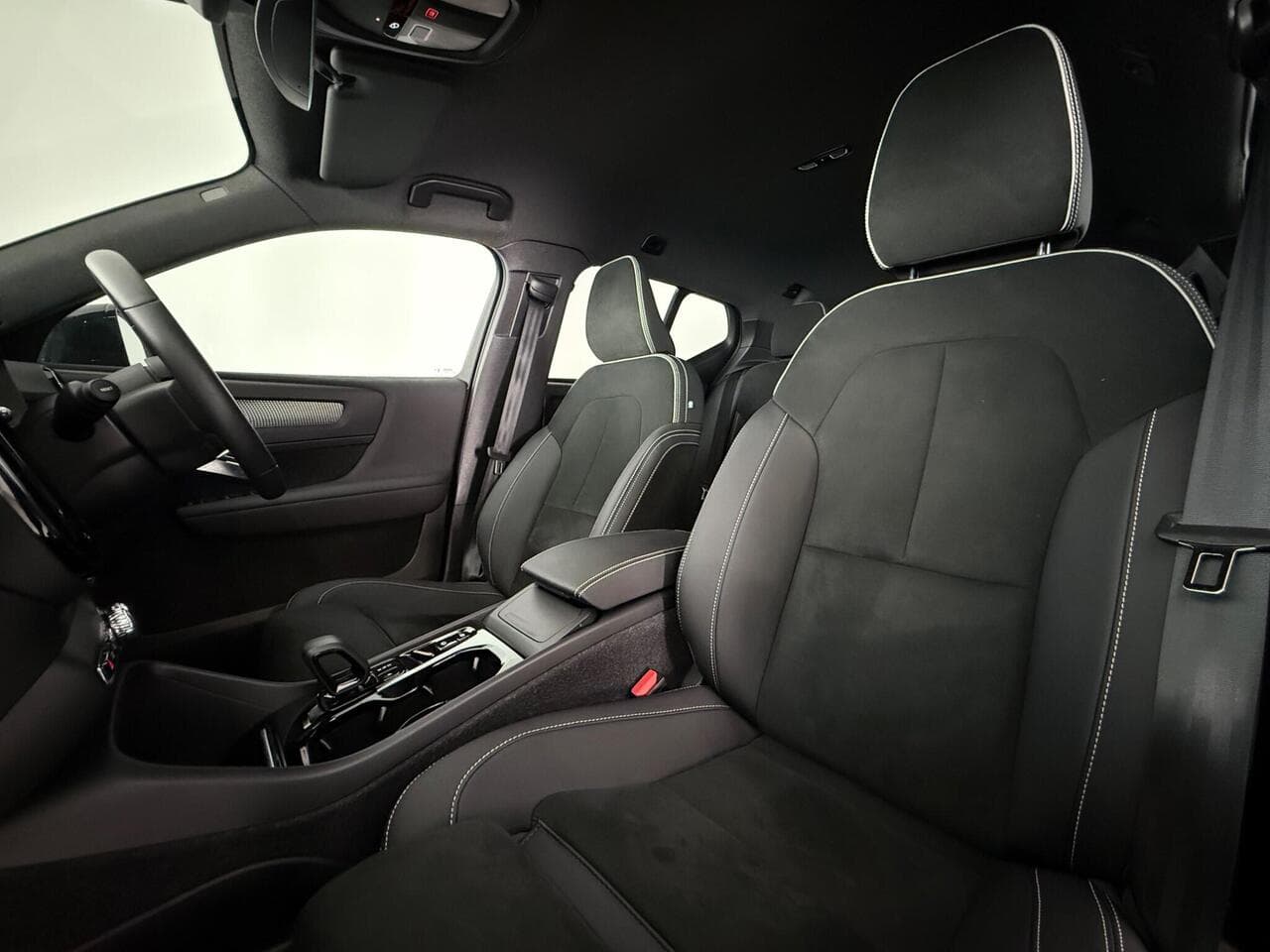 Volvo XC40 thumbnail Seat Front Passenger