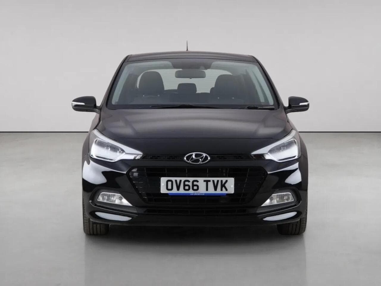 Hyundai i20 thumbnail Front