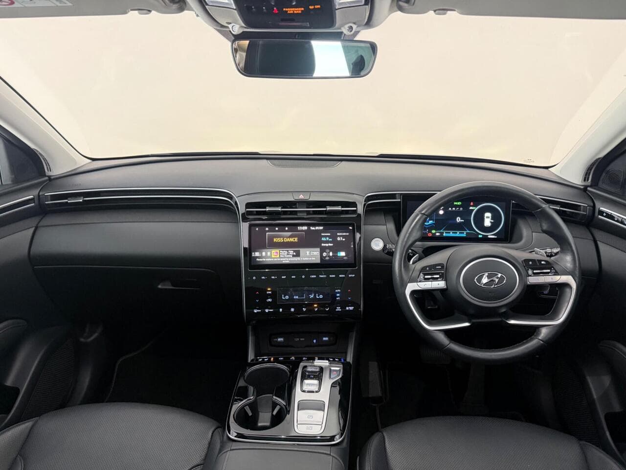 Hyundai TUCSON thumbnail Interior Front