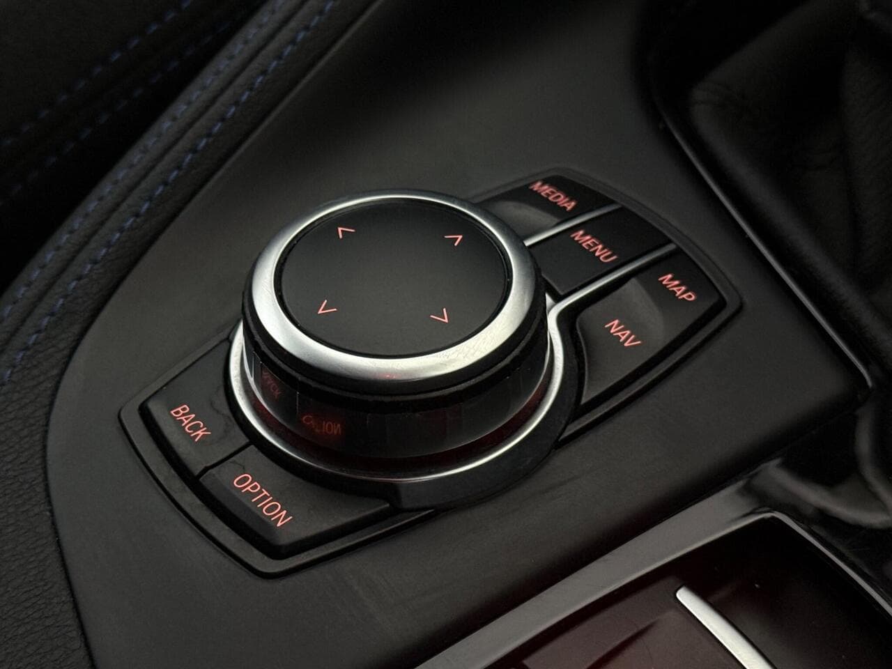 BMW X1 thumbnail Misc Controls