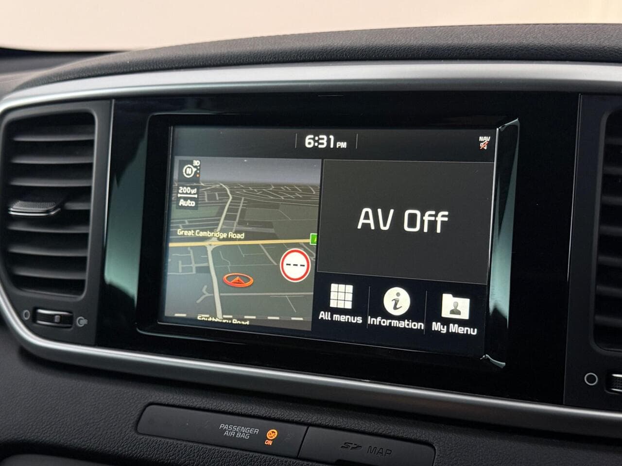 Kia Sportage thumbnail Infotainment System