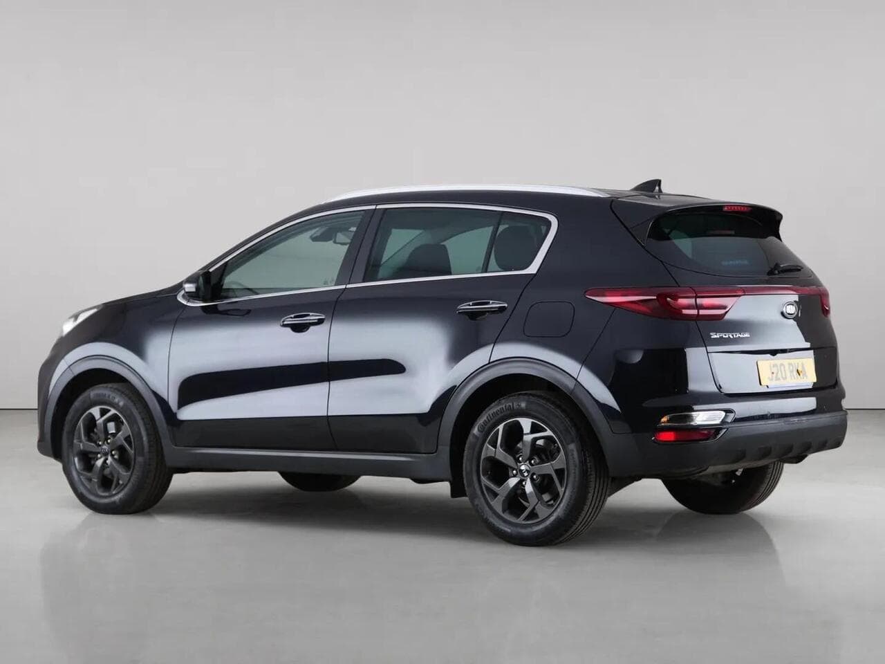 Kia Sportage thumbnail Side Left