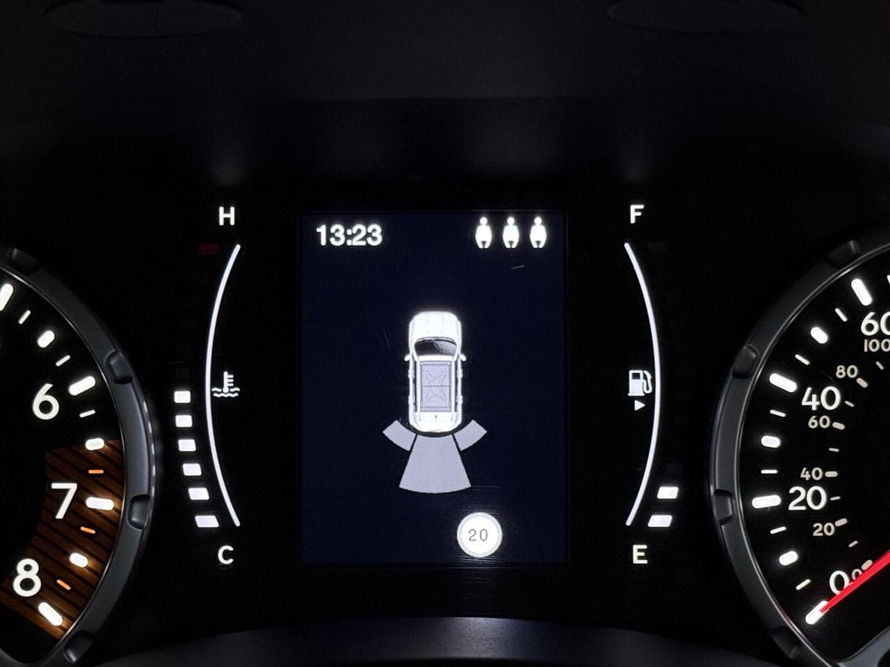 Jeep Renegade thumbnail Driver Instruments