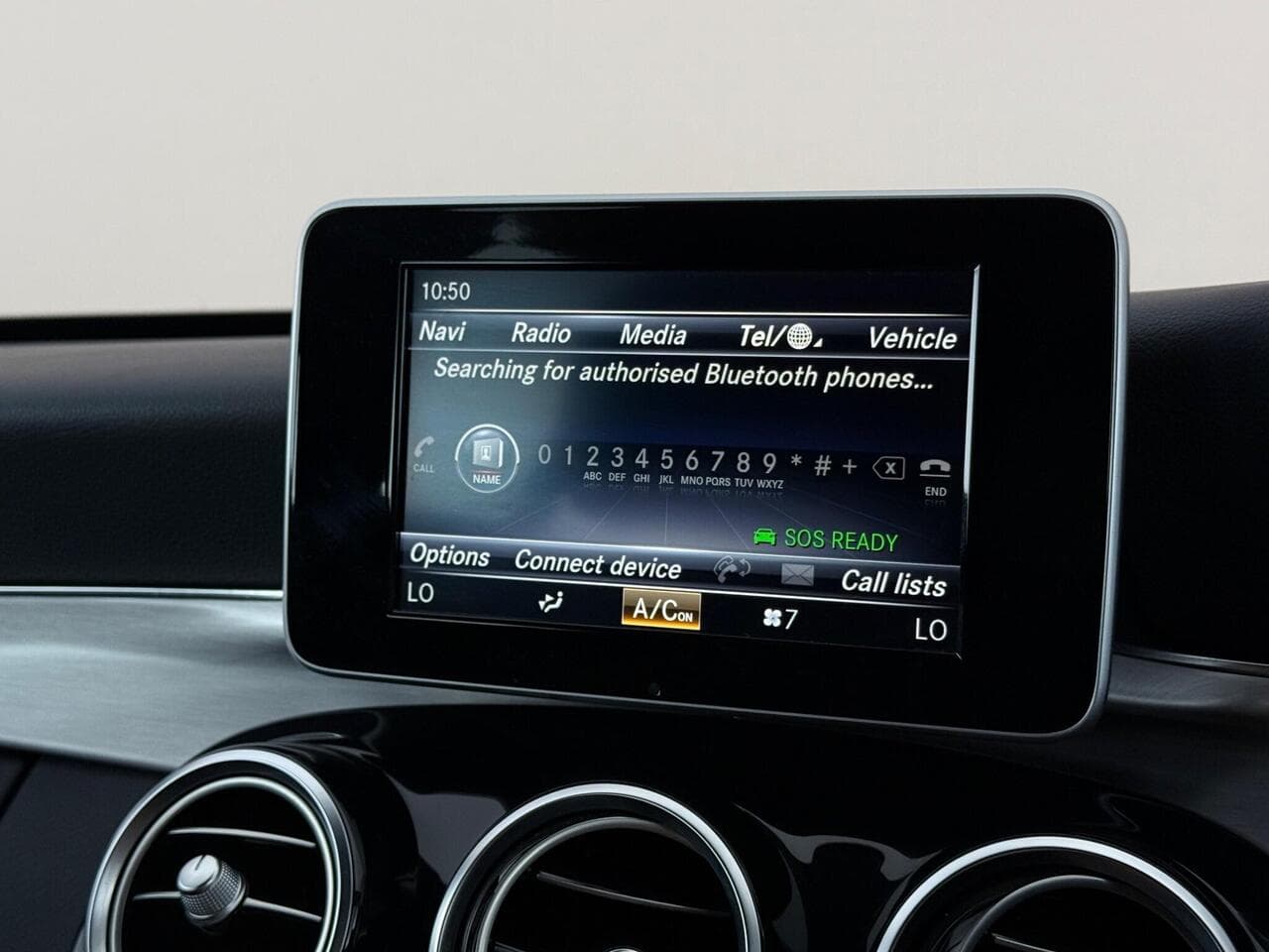 Mercedes-Benz C Class thumbnail Infotainment System