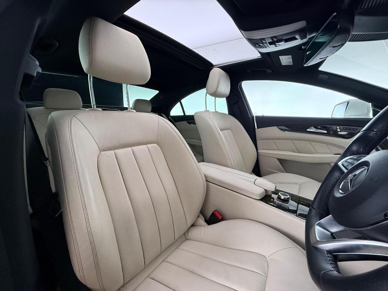 Mercedes-Benz CLS thumbnail Seat Driver