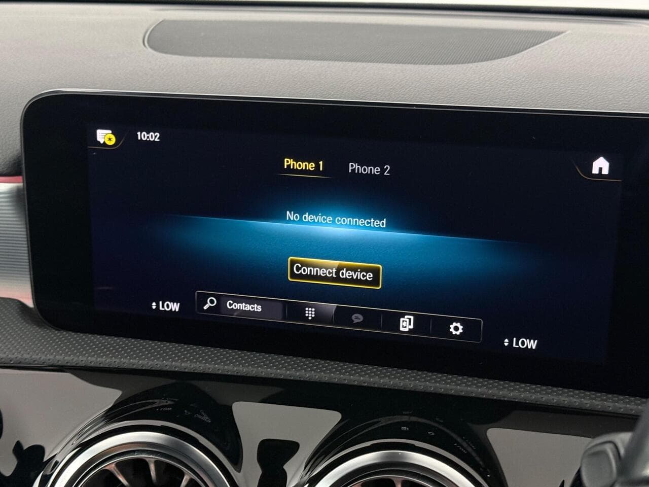 Mercedes-Benz A Class thumbnail Infotainment System