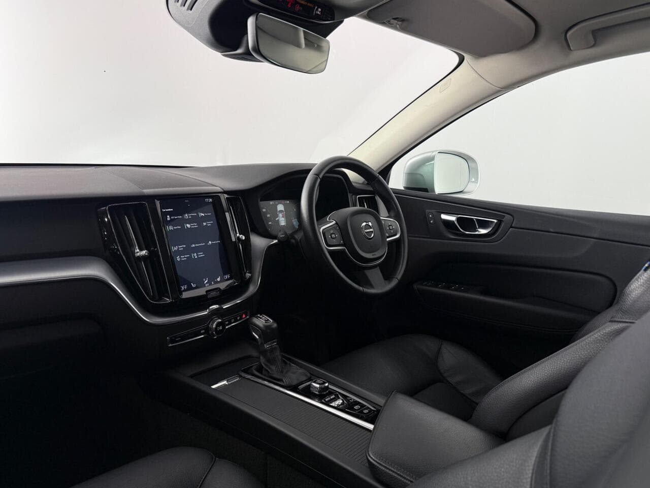 Volvo XC60 thumbnail Interior Front