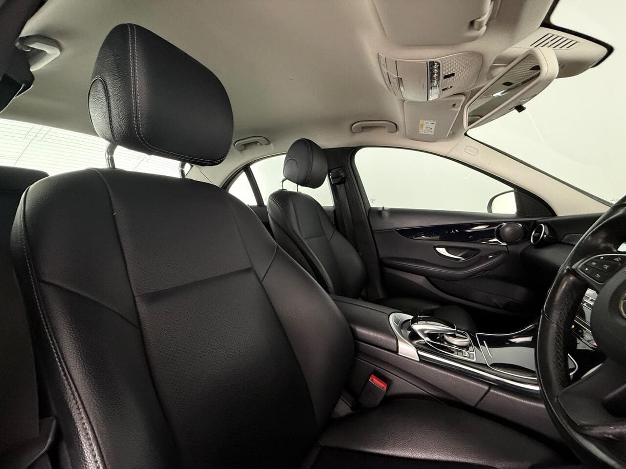 Mercedes-Benz C Class thumbnail Seat Driver