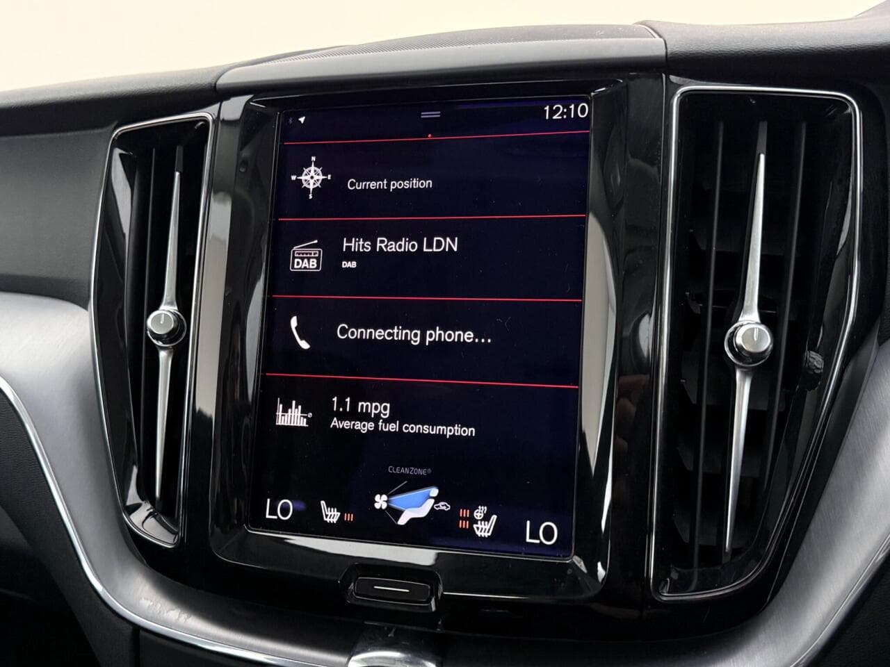 Volvo XC60 thumbnail Infotainment System