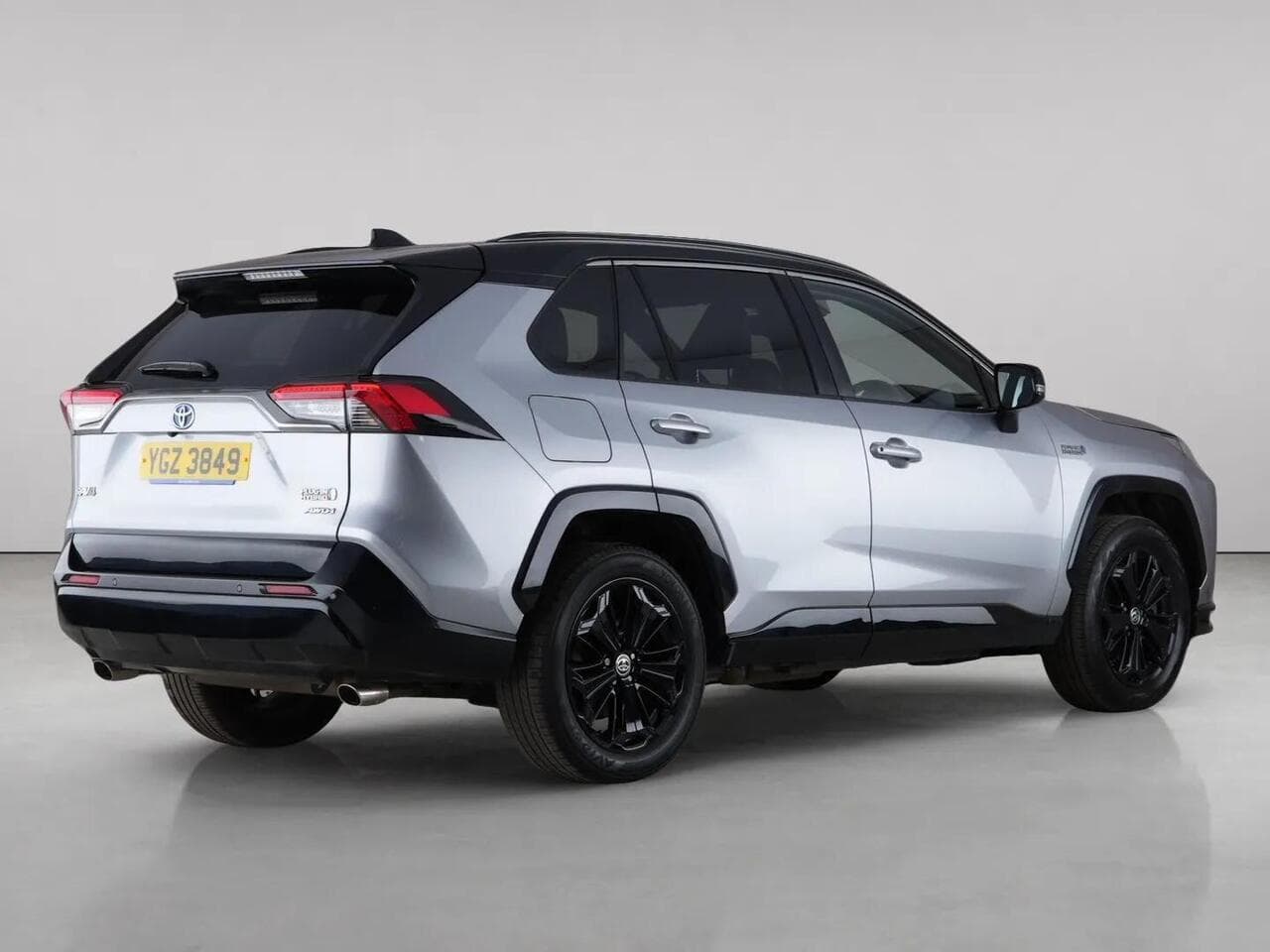 Toyota RAV4 thumbnail Rear Right