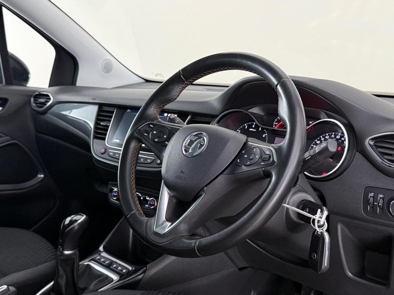 Vauxhall Crossland X thumbnail Interior Front