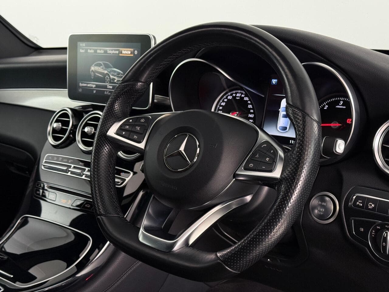 Mercedes-Benz GLC thumbnail Steering Wheel