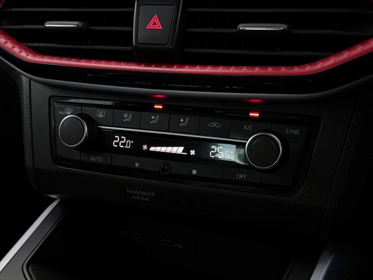 SEAT Arona thumbnail Misc Controls