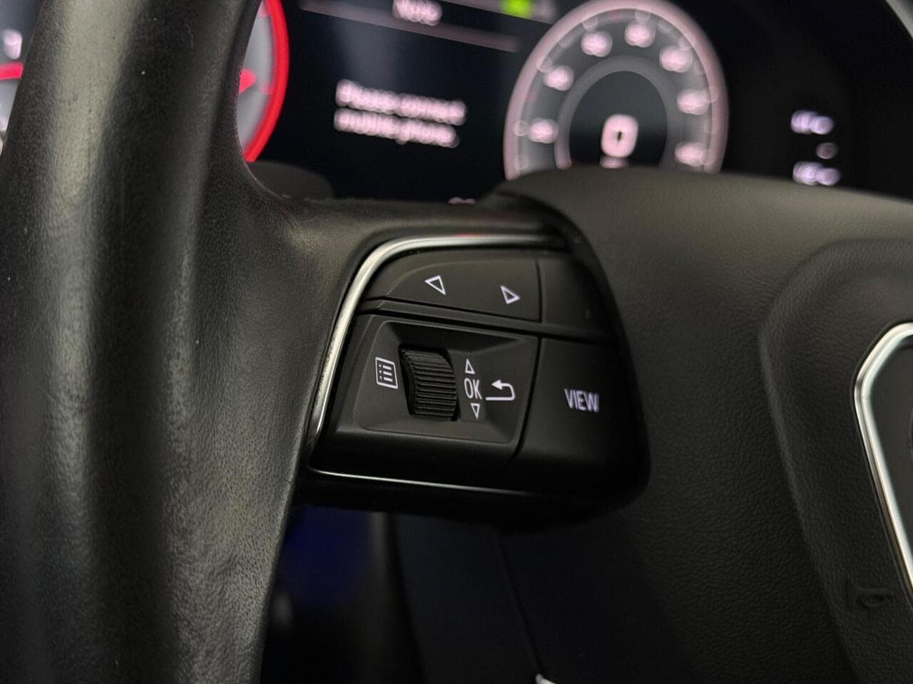 Audi Q7 thumbnail Misc Controls