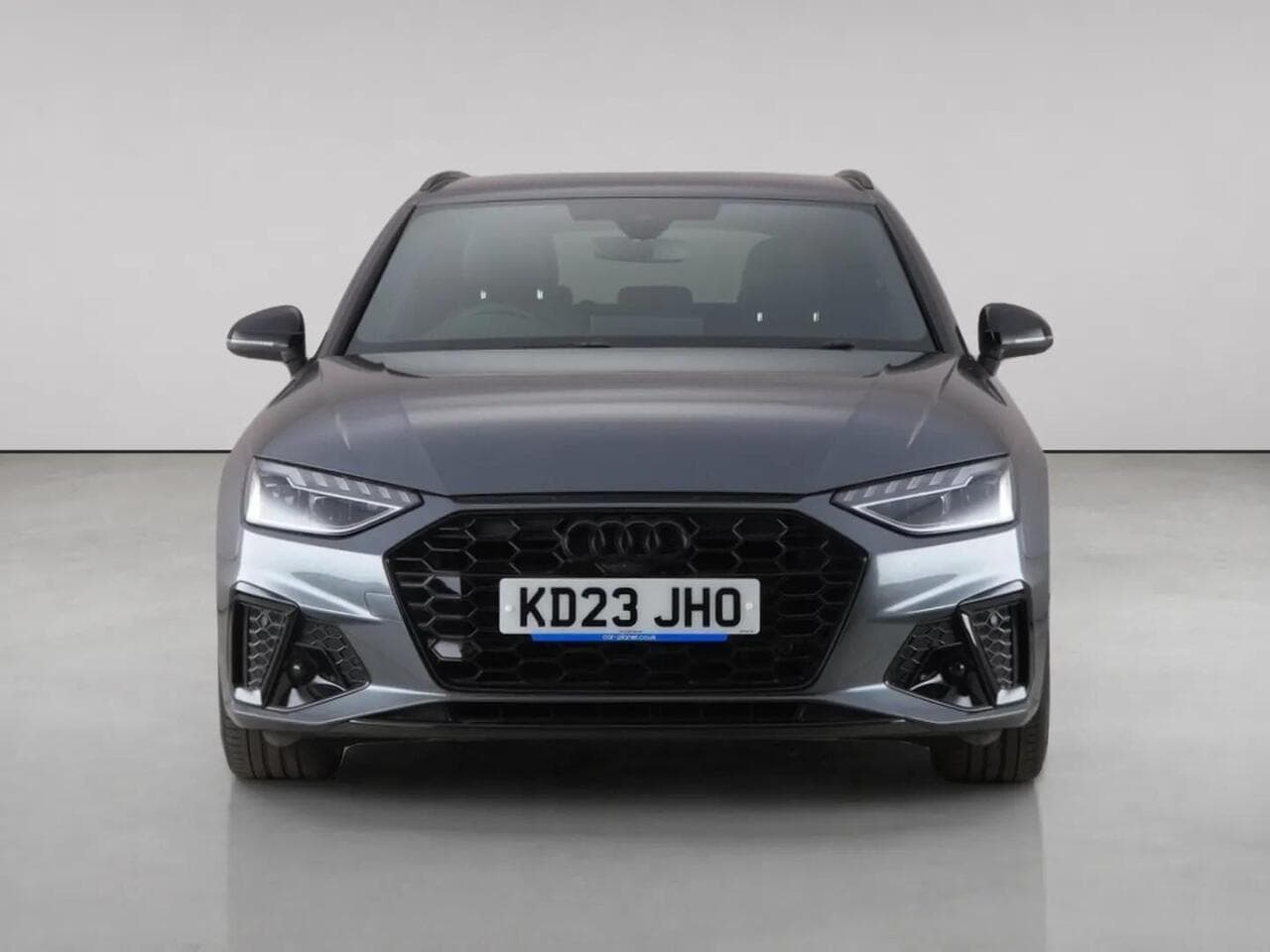Audi A4 Avant thumbnail Front