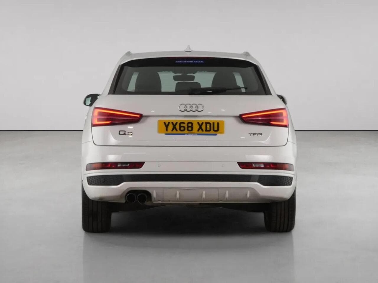 Audi Q3 thumbnail Rear
