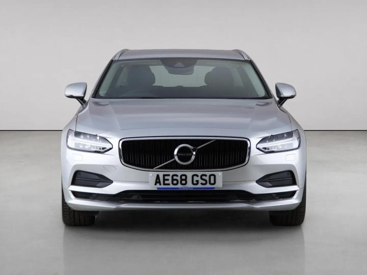 Volvo V90 thumbnail Front