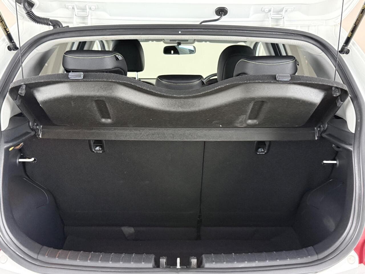Kia Picanto thumbnail Boot