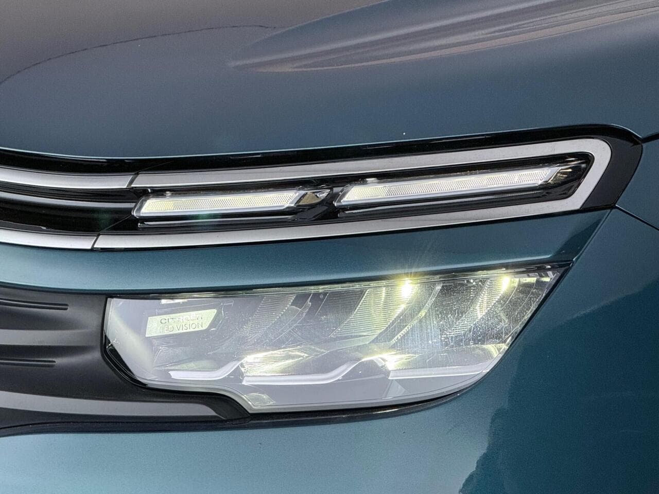 Citroen C5 Aircross thumbnail Lights Front