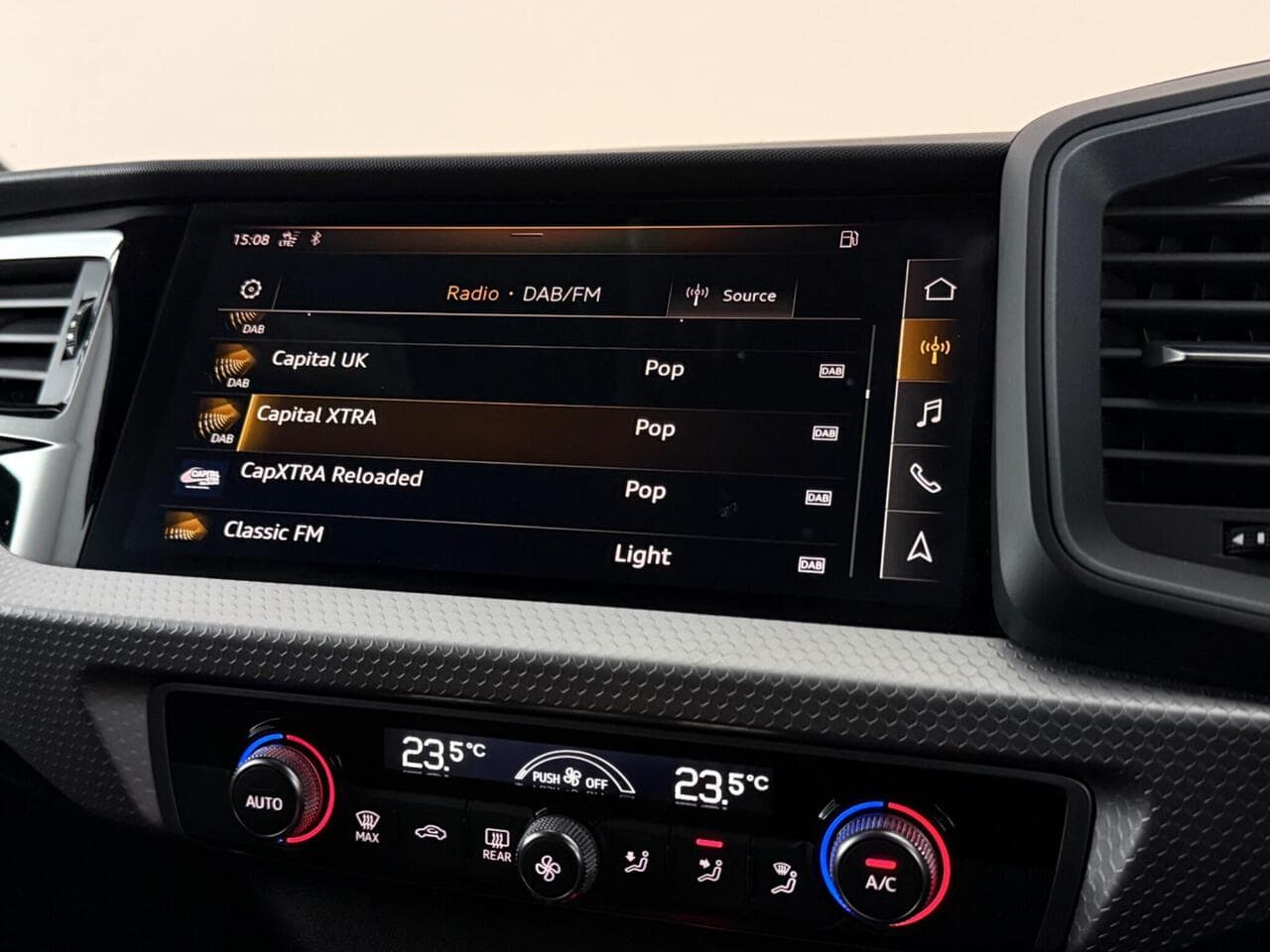 Audi A1 thumbnail Infotainment System