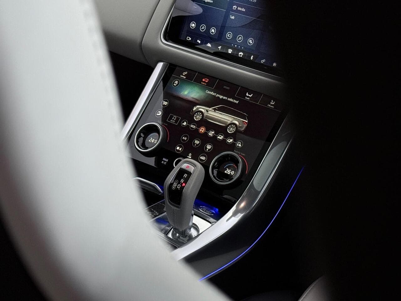 Land Rover Range Rover Sport thumbnail Infotainment System