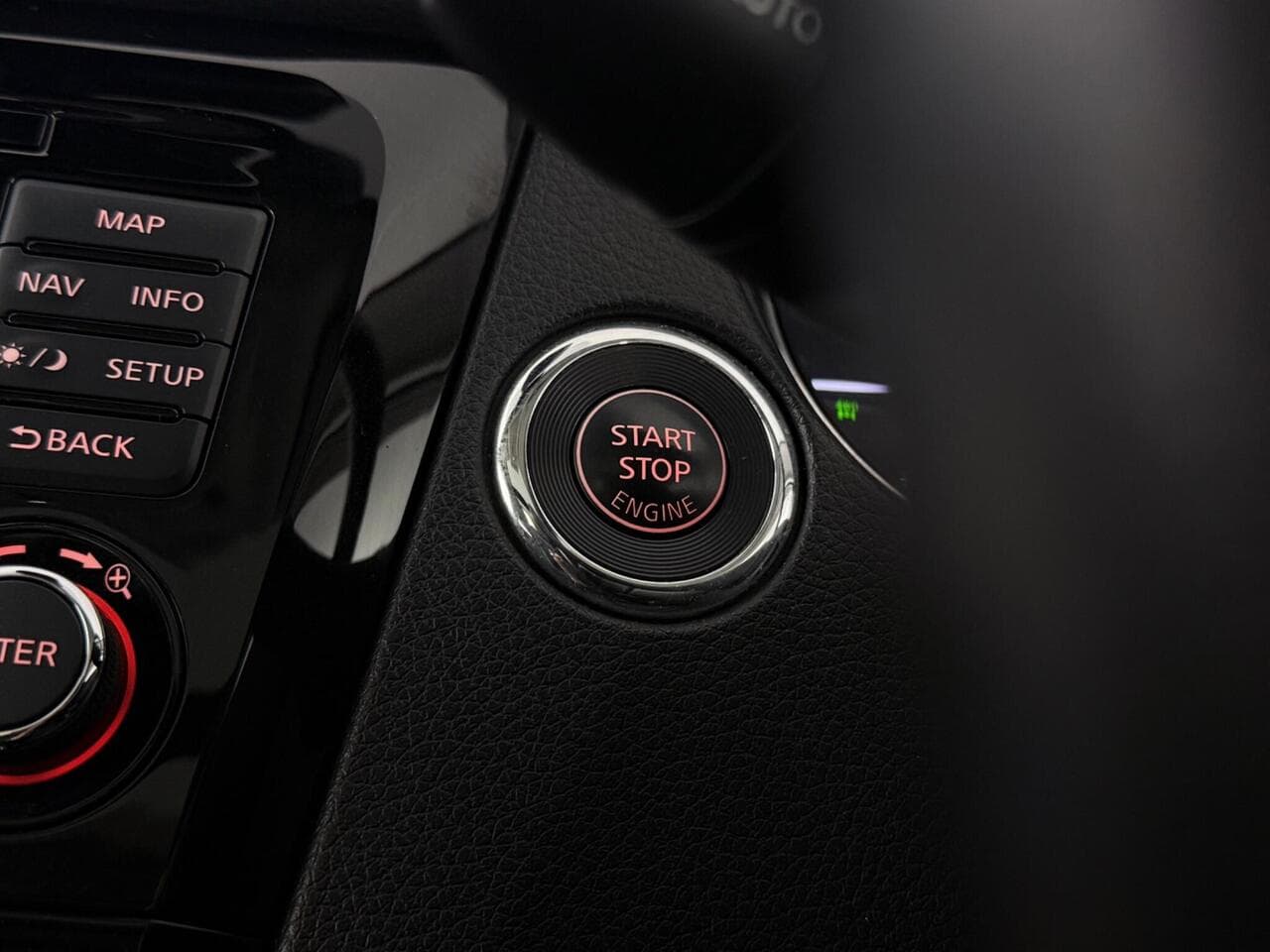Nissan X-Trail thumbnail Misc Controls