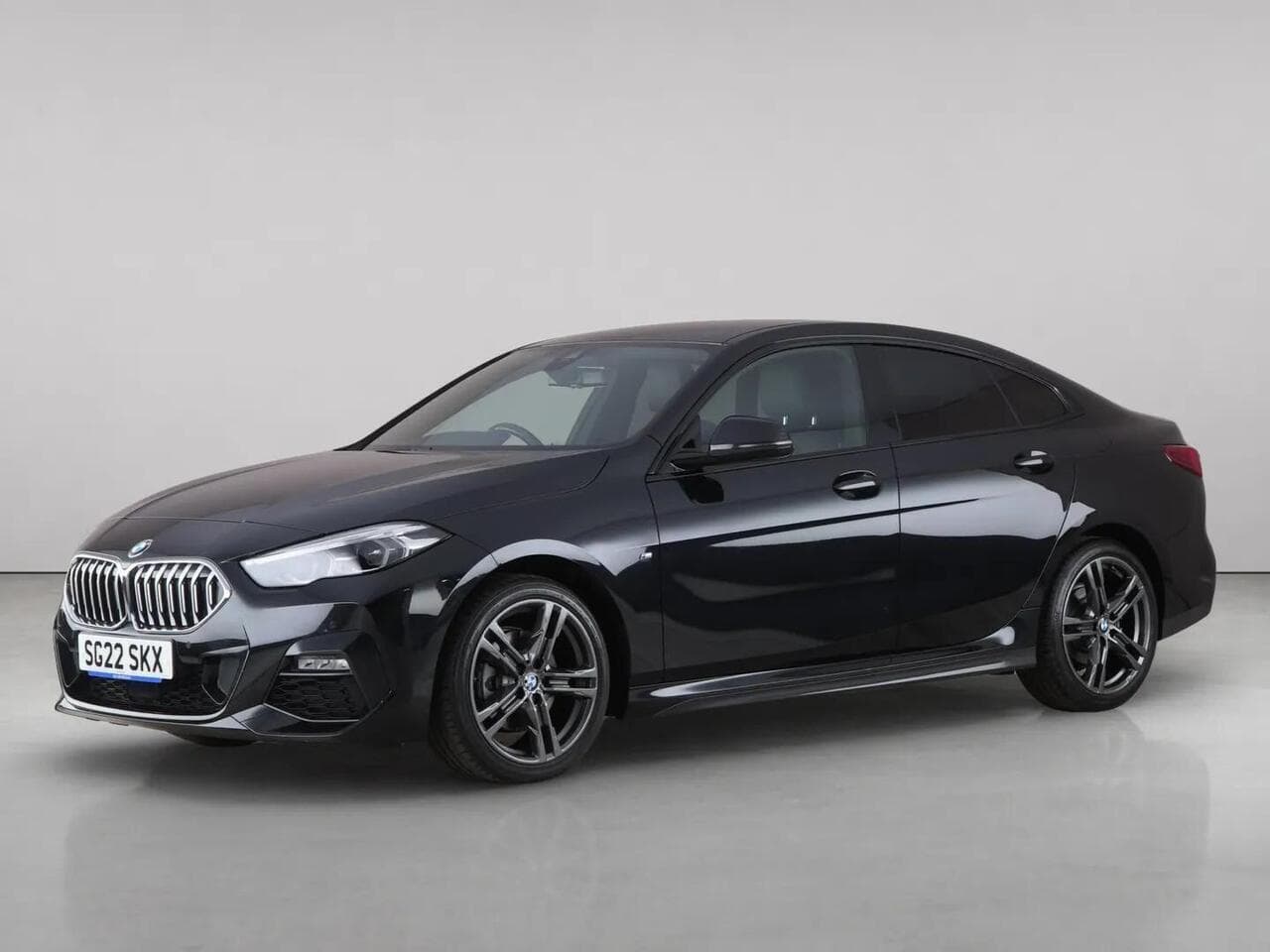 BMW 2 Series Gran Coupe thumbnail Front Left