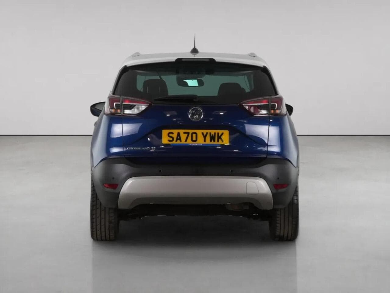 Vauxhall Crossland X thumbnail Rear