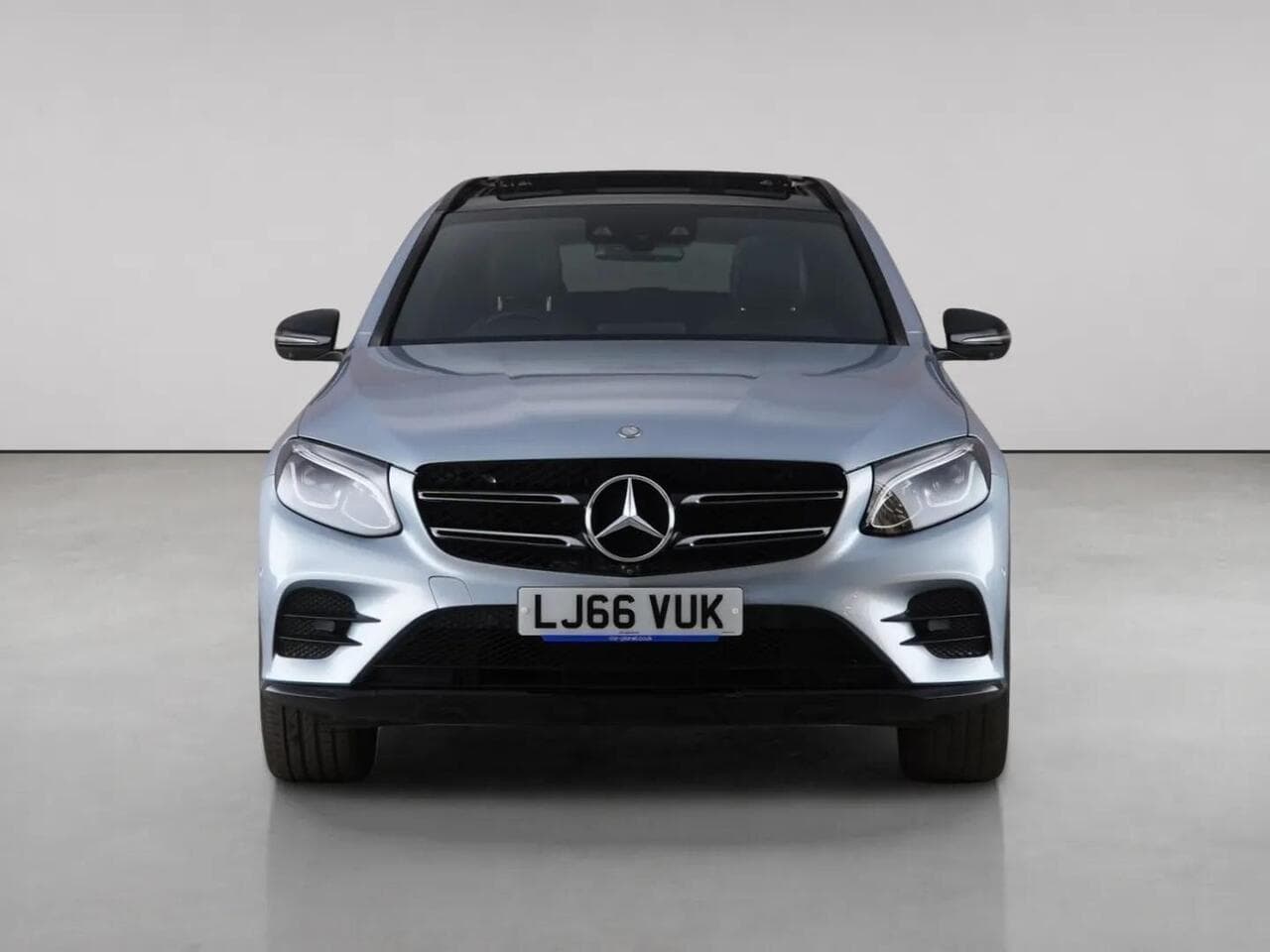 Mercedes-Benz GLC thumbnail Front