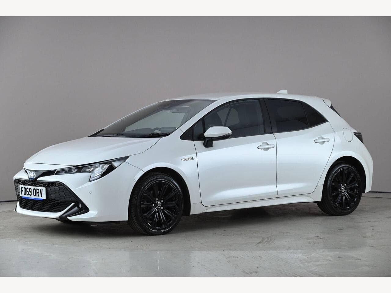 Toyota Corolla thumbnail Front Left