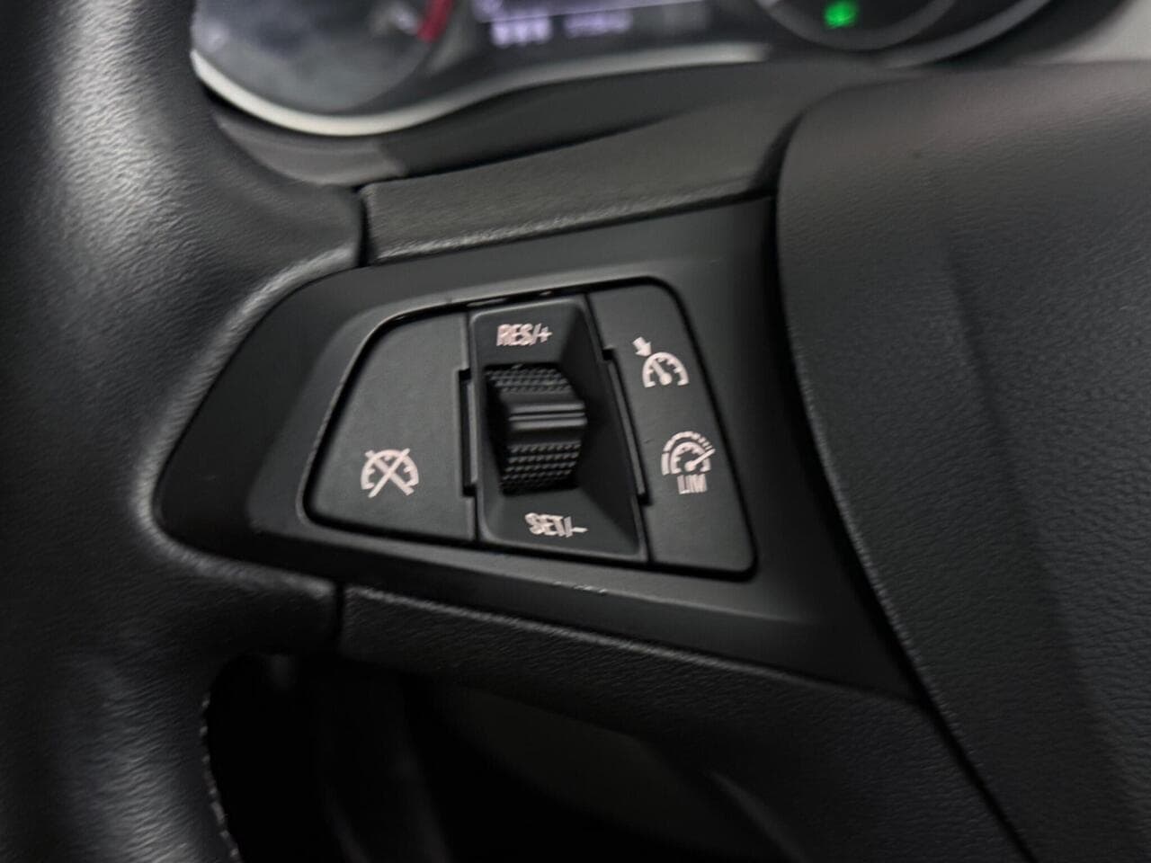 Vauxhall Corsa thumbnail Misc Controls