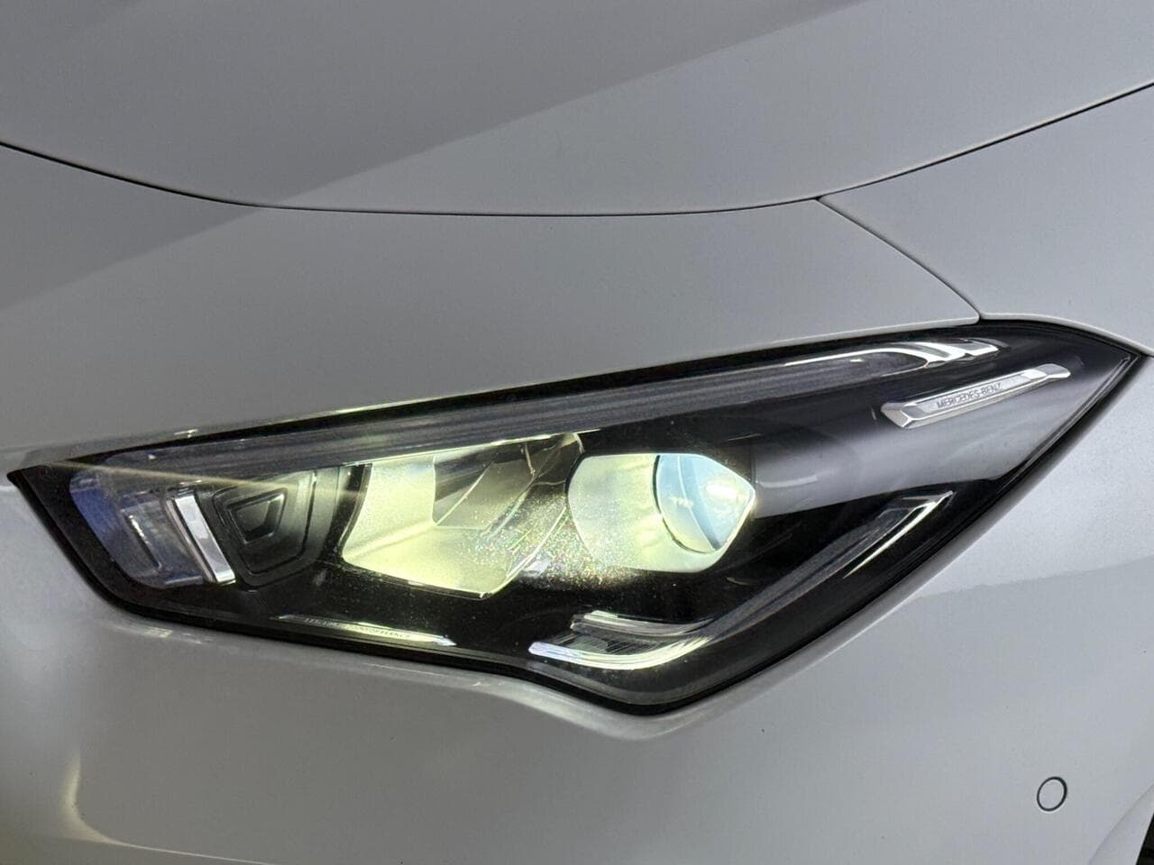 Mercedes-Benz CLA thumbnail Lights Front