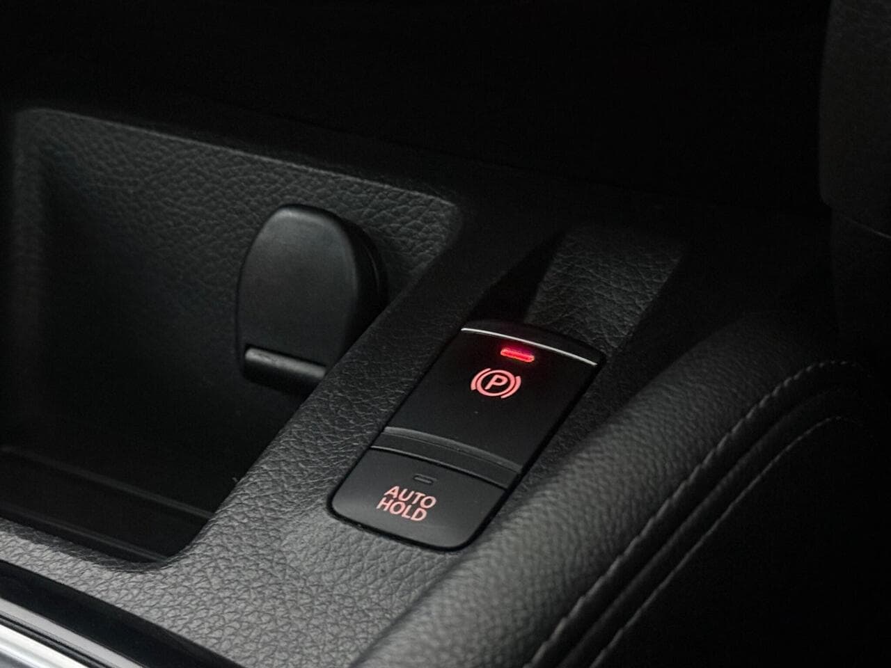 Nissan Qashqai thumbnail Misc Controls